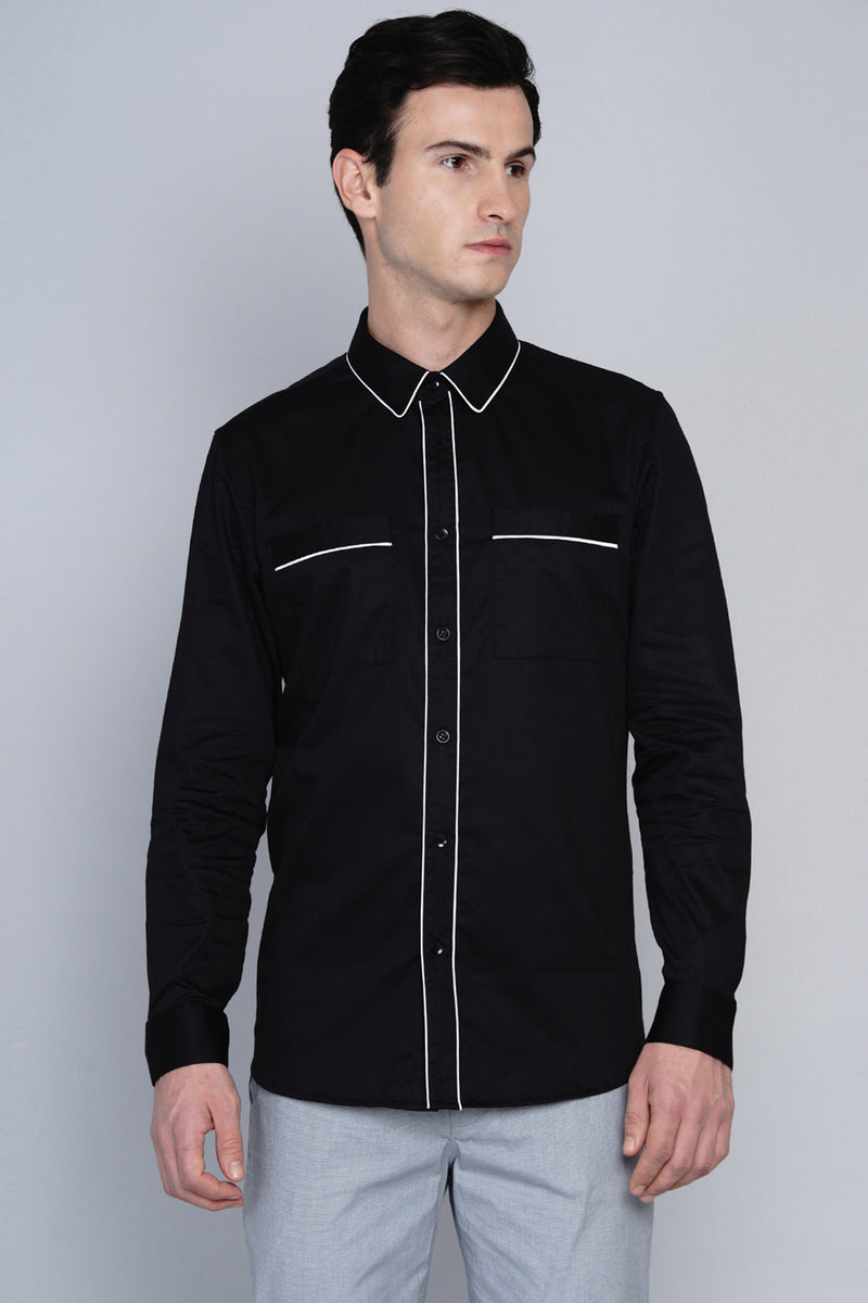 VARBERG- BLACK SHIRT WITH WHITE PIPING DETAIL